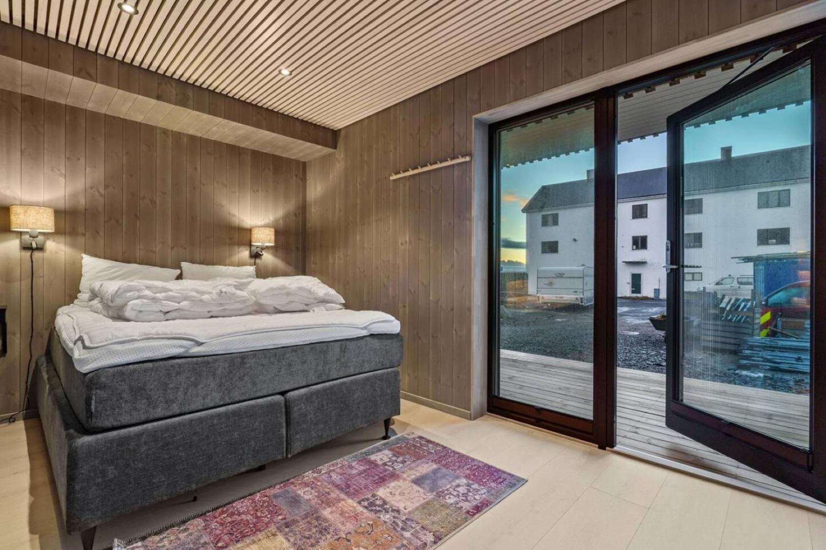 Rorbuleilighet I Idylliske Henningsvaer Exterior foto